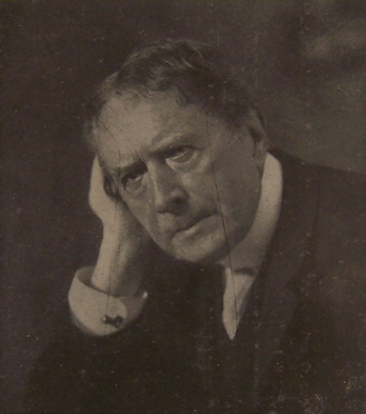 Friedrich Haase, kol. 1910. https://de.wikipedia.org/wiki/Friedrich_Haase_(Schauspieler)#/media/File:FriedrichHaasePortrait.JPG