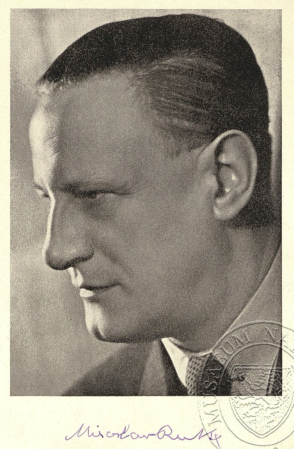 Miroslav Rutte, portrétní fotografie, 30. léta, autor neznámý. Sbírka Národního muzea, Divadelní oddělení, H6E-19366_WM.