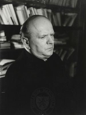 František Götz na civilní fotografii, 1944, fotograf neuveden. Sbírka Národního muzea, Divadelní oddělení, H6E-258671.